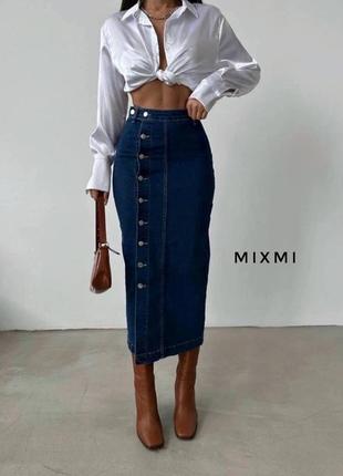 Женская весенняя стильная джинсовая юбка на пуговицах размеры 42-461 фото