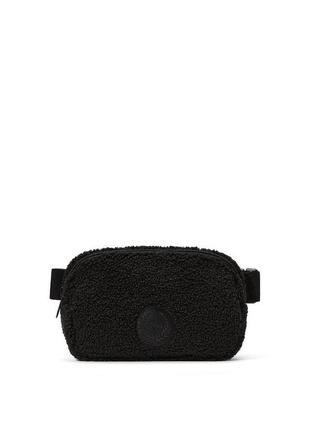 Сумка из флиса victoria's secret cozy fleece belt bag черная2 фото