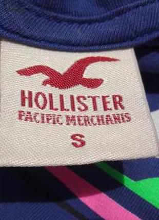 Hollister. футболка з принтом бренду.4 фото