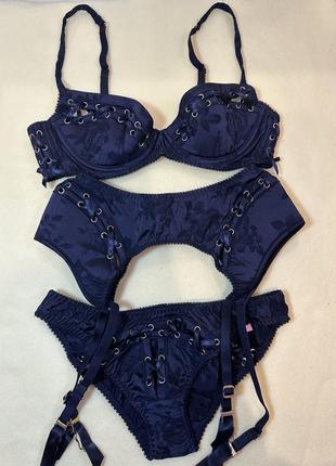 Роскошный комплект белья agent provocateur3 фото