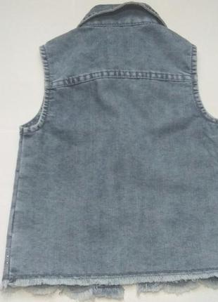 Тонка джинсова жилетка 98р для дівчинки дівчинки4 фото