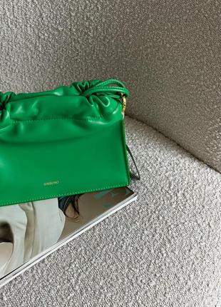 Drawstring handbag  green