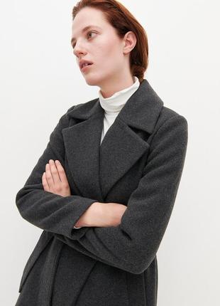 Новое стильное базовое серое пальто reserved. размер uk14 eur425 фото