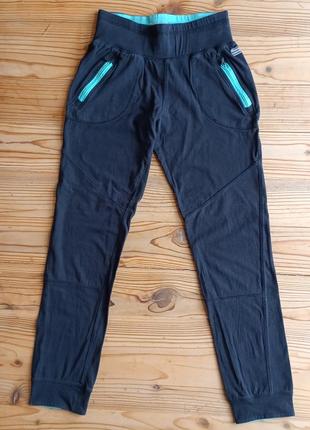 Спортивные штаны на рост 152 на 11-12 лет