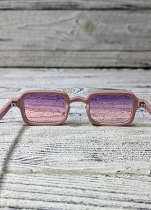 Солнцезащитные очки женские, розовый, прямоугольные в пластиковой оправе ( без бренда )5 фото