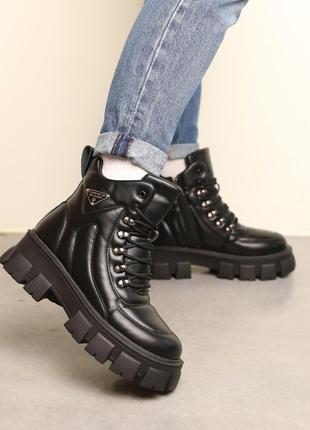 Ботинки женские зимние черные5 фото