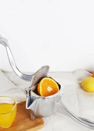 Соковичавниця ручна для фруктів із затискачем hand juicer3 фото