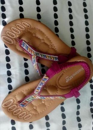 Босоніжки, в'єтнамки з кольоровими камінчиками 35р