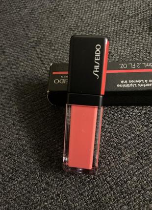 Shiseido lacquer ink lip shine лак-блиск для губ1 фото