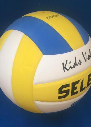 Мяч волейбольный для детей select kids volley (размер 4)8 фото