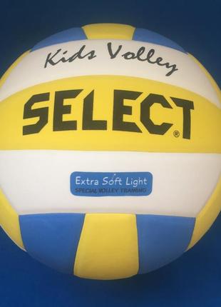 Мяч волейбольный для детей select kids volley (размер 4)9 фото