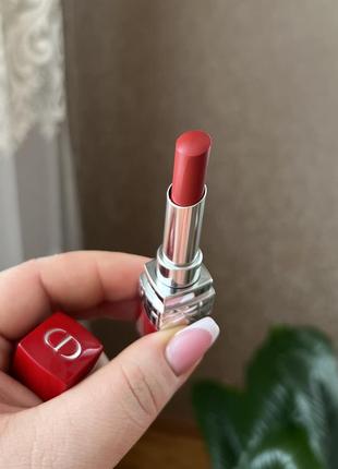 Увлажняющая губная помада dior rouge dior ultra rouge1 фото