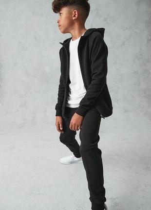 Спортивний костюм next