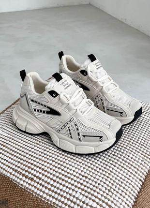 Жіночі кросівки, беж/чорний, екошкіра