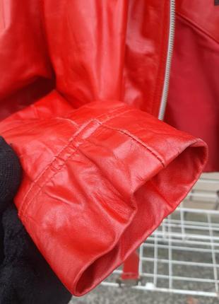 Куртка женская кожаная короткая красная, размер с/м.7 фото