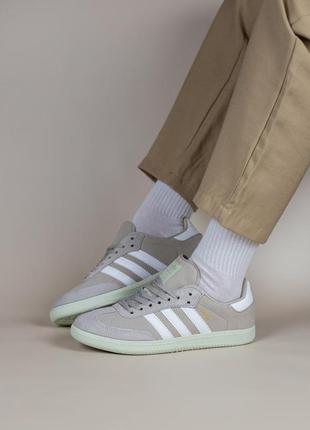 Женские кроссовки adidas samba beige женке кроссовки адедас самба бежевое adidas samba - это культовая6 фото