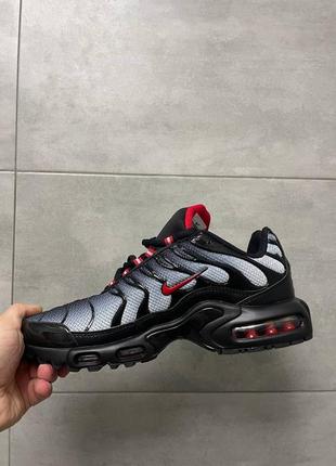 Классные мужские кроссовки nike air max tn plus grey black red чёрно-серые с красным3 фото