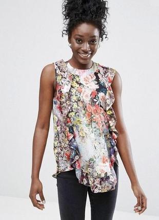 Цветочная блузка с рюшами asos