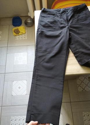 Класні укорочені вузькі брюки фірми h&m 40 євро на укр 46-48 бангладеш