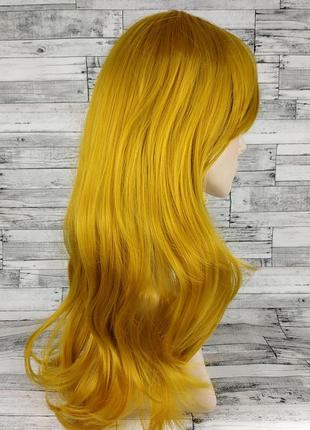 3518 парик волнистый желтый средний 65см с косой челкой