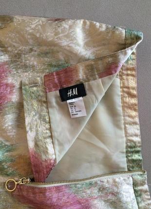 Кольорова міні юбка золота спідниця h&m із блиском3 фото