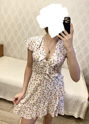 Платье цветочный принт