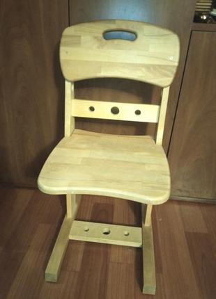 Регульований дерев'яний стілець школяр