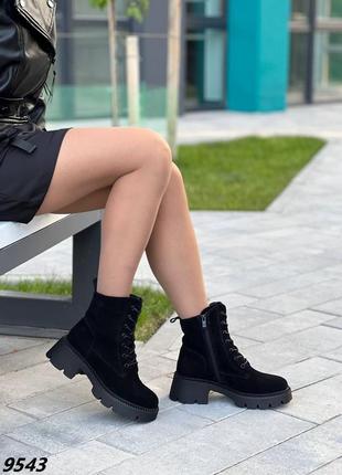 Красиві жіночі черевики замшеві натуральні чорні на шнурівці демісезон натуральна замша на весну чобітки ботинки женские замшевые на шнуровке2 фото