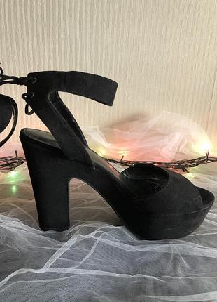 Босоножки замш