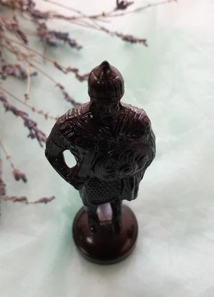 Статуетка срср кілкий пластик лицар в обладунках воїн мініатюра2 фото