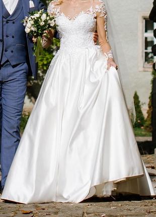 Плаття весільне, колір айворі, атлас, в ідеальному стані після хімчистки6 фото