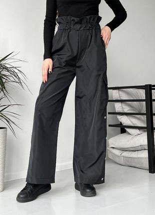 Трендовые брюки карго с рюшами на талии6 фото