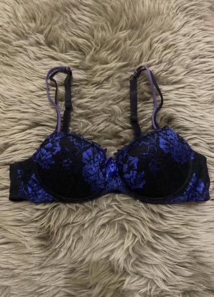 Шикарний бюстгальтер hunkemoller