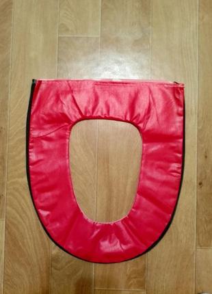 Чехол-накладка, утеплитель на сиденье унитаза на молнии в горох