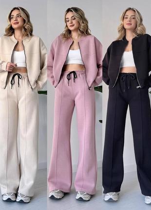 Костюм жіночий