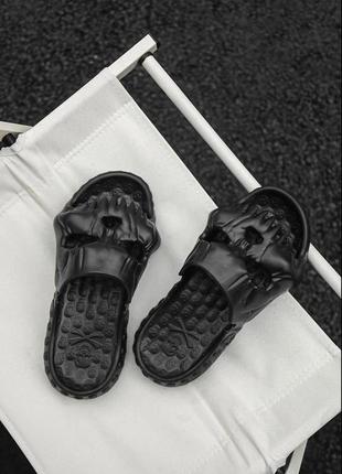 Тапочки / сланцы