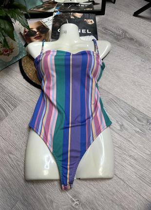 Купальник суцільний