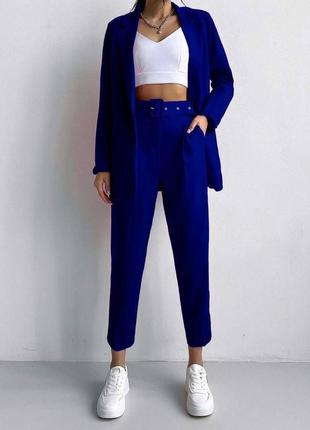 Костюм жіночий однонтонний оверсайз піджак на гудзику штани на високій посадці з поясом якісний стильний малиновий синій4 фото