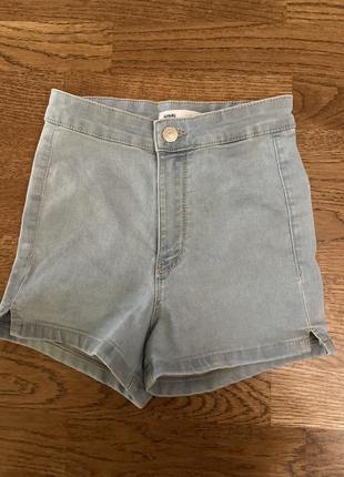 Базовые джинсовые шорты с высокой посадкой