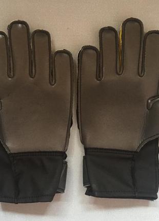 Вратарские перчатки для детей nike junior match goalkeeper gs0368-0604 фото