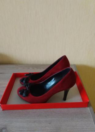 Зручні стильні туфлі французського бренда5 фото
