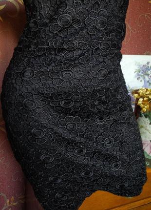 Чорна мереживна сукня міні з відкритими плечима від boohoo3 фото