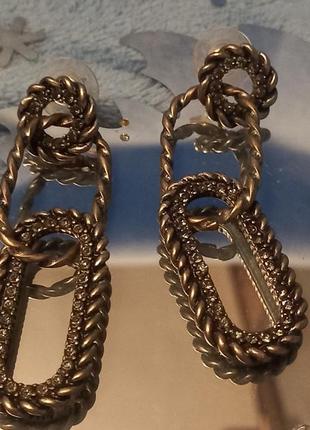 Стильні, брендові, вінтажні сережки від mango.