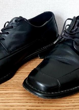 Мужские туфли lloyd черные1 фото