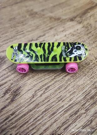 Скецт борд hot wheels