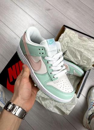 Nike sb dunk low white mint pink