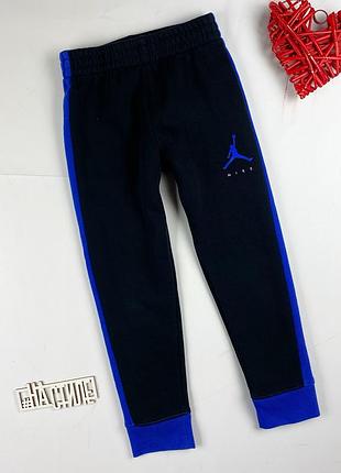 Коттоновые jordan спортивные штаны на флисе 110-116см/5-6р мальчик черные