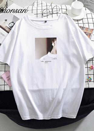 Футболка женская летняя хлопковая с принтом девушки, размер l (белая)