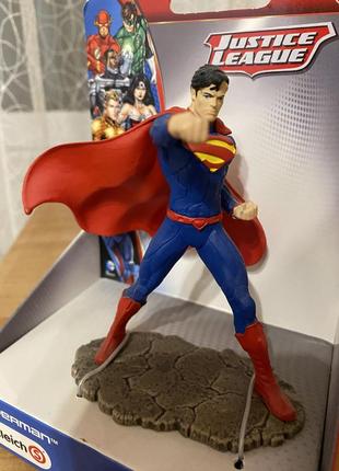 Коллекционная фигурка superman от schleich оригинал.