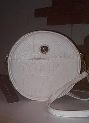 Сумочка tommy hilfiger round sling bag